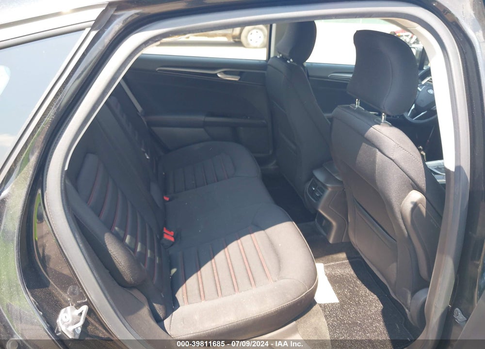 2015 FORD FUSION SE VIN: 3FA6P0H7XFR271248