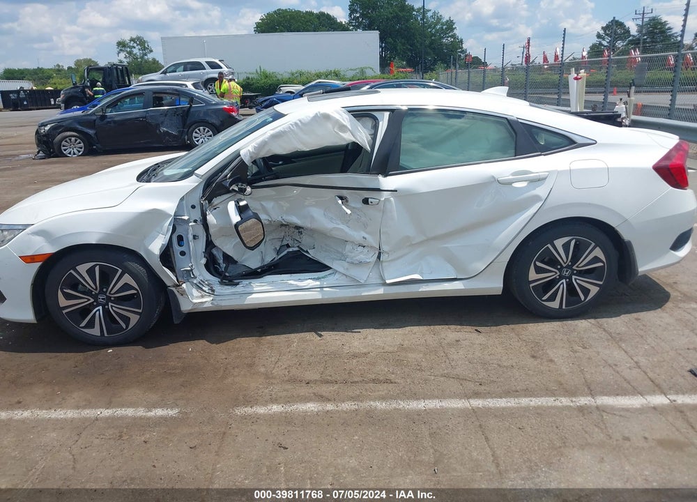 2018 HONDA CIVIC VIN: JHMFC1F77JX026355