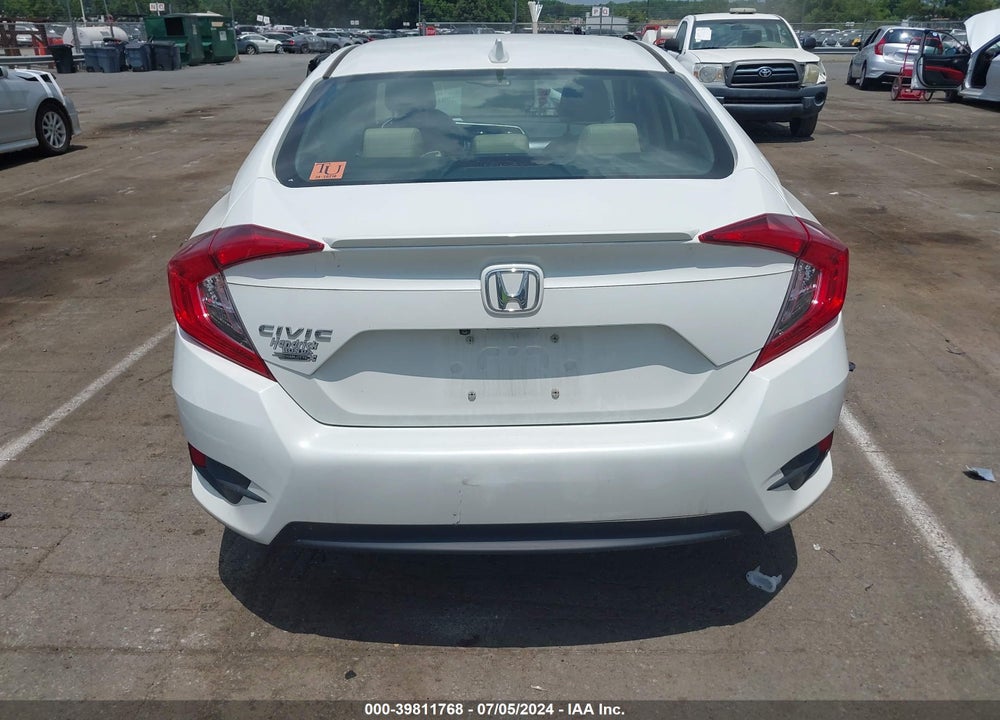 2018 HONDA CIVIC VIN: JHMFC1F77JX026355