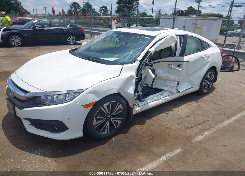 2018 HONDA CIVIC VIN: JHMFC1F77JX026355