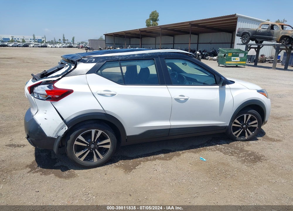 2019 NISSAN KICKS SV VIN: 3N1CP5CUXKL534670