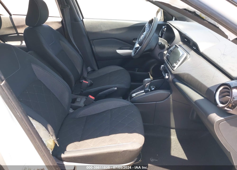 2019 NISSAN KICKS SV VIN: 3N1CP5CUXKL534670