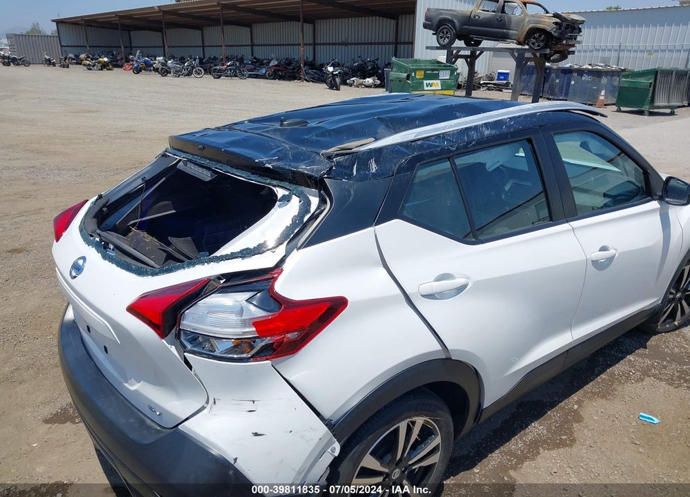 2019 NISSAN KICKS SV VIN: 3N1CP5CUXKL534670
