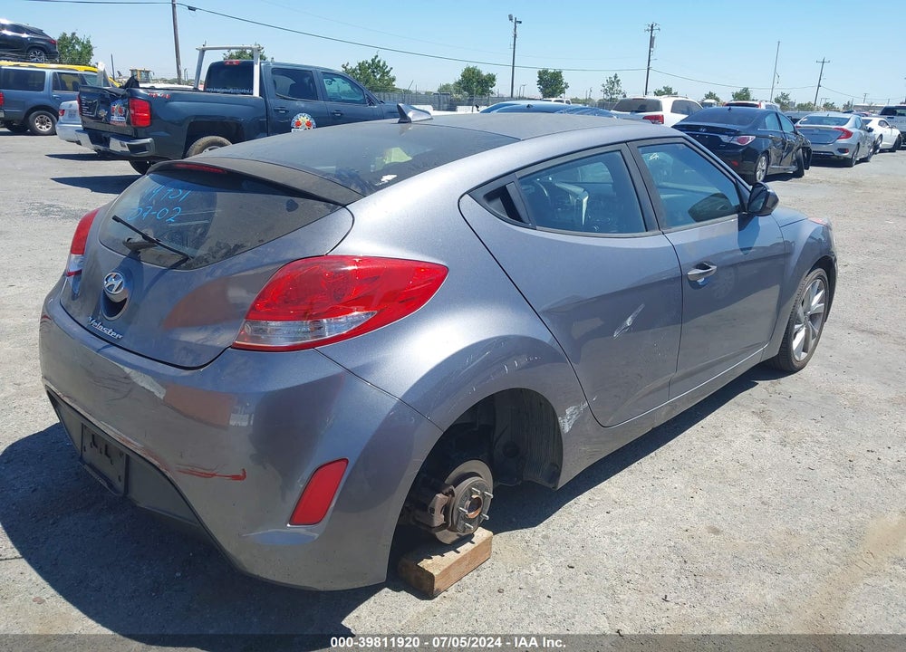2017 HYUNDAI VELOSTER VIN: KMHTC6AD9HU311063