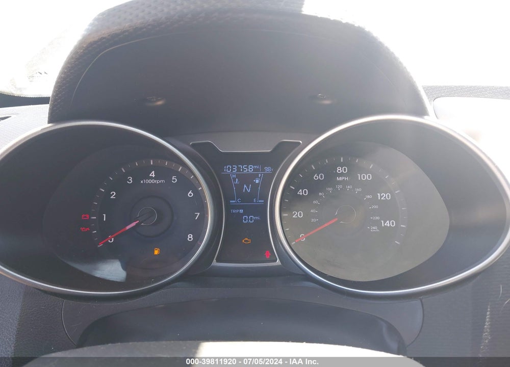 2017 HYUNDAI VELOSTER VIN: KMHTC6AD9HU311063