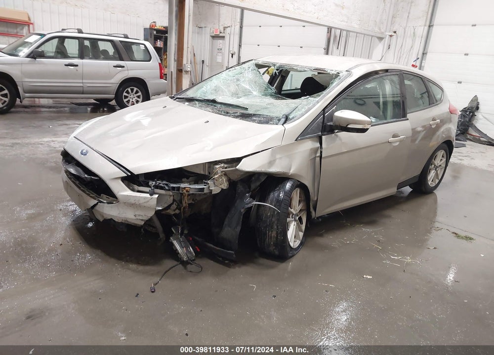2015 FORD FOCUS SE VIN: 1FADP3K2XFL282626