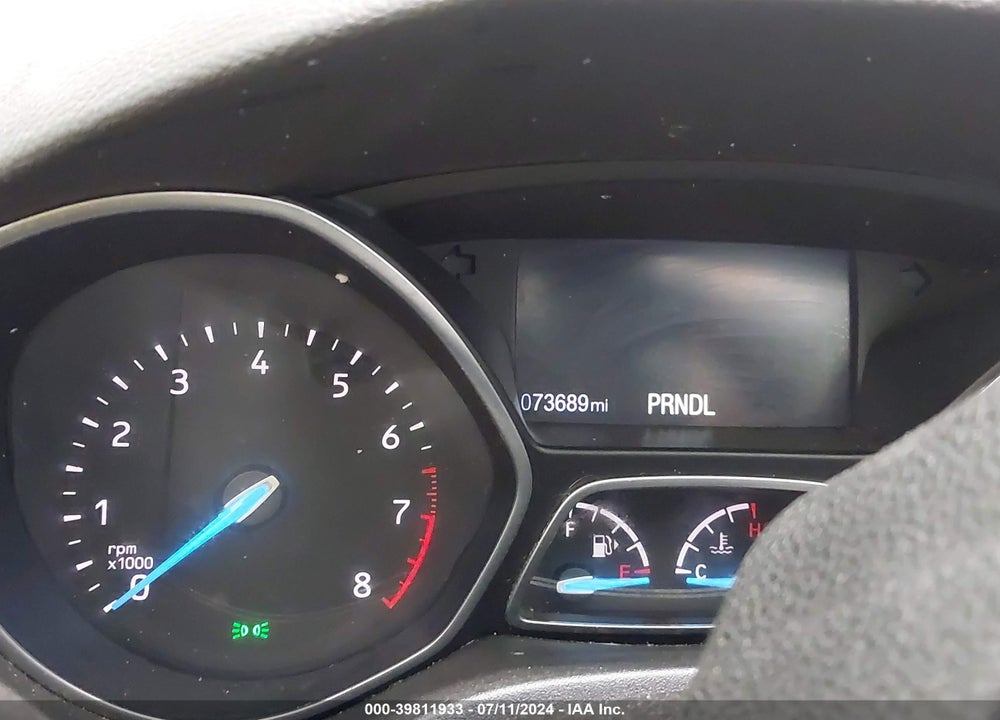 2015 FORD FOCUS SE VIN: 1FADP3K2XFL282626