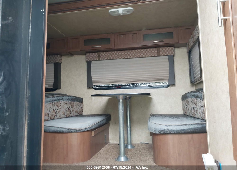 2014 AEROLITE 319BHSS VIN: 47CTAET22EK175803