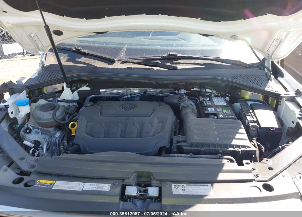 2018 VOLKSWAGEN TIGUAN 2.0T SEL PREMIUM VIN: 3VV4B7AX7JM217058