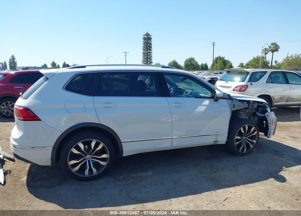 2018 VOLKSWAGEN TIGUAN 2.0T SEL PREMIUM VIN: 3VV4B7AX7JM217058