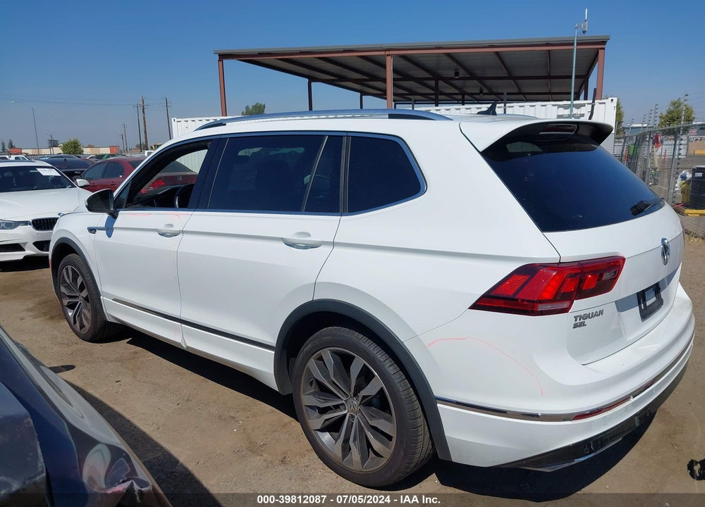 2018 VOLKSWAGEN TIGUAN 2.0T SEL PREMIUM VIN: 3VV4B7AX7JM217058