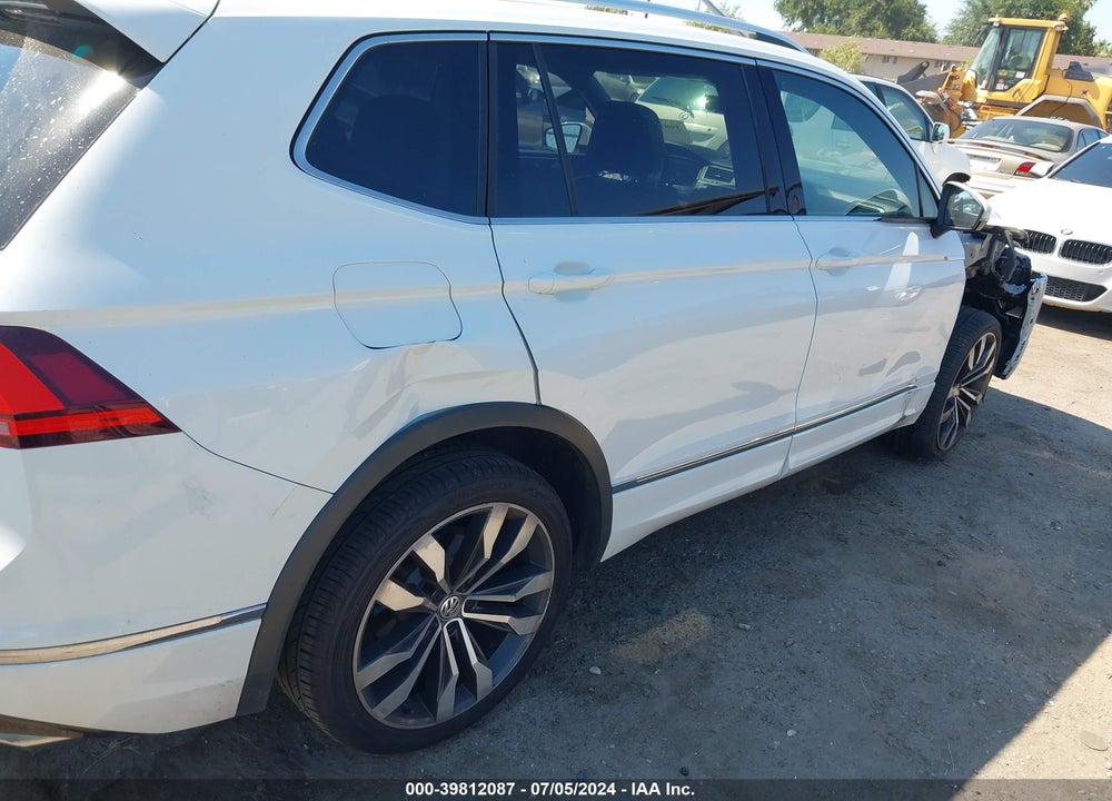 2018 VOLKSWAGEN TIGUAN 2.0T SEL PREMIUM VIN: 3VV4B7AX7JM217058