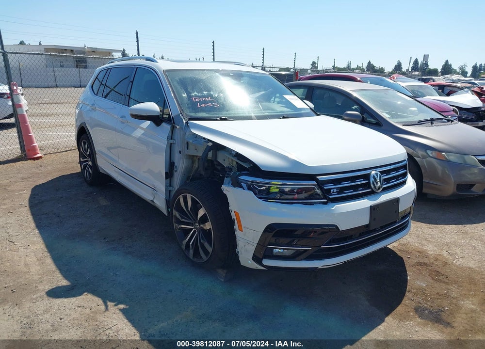 2018 VOLKSWAGEN TIGUAN 2.0T SEL PREMIUM VIN: 3VV4B7AX7JM217058