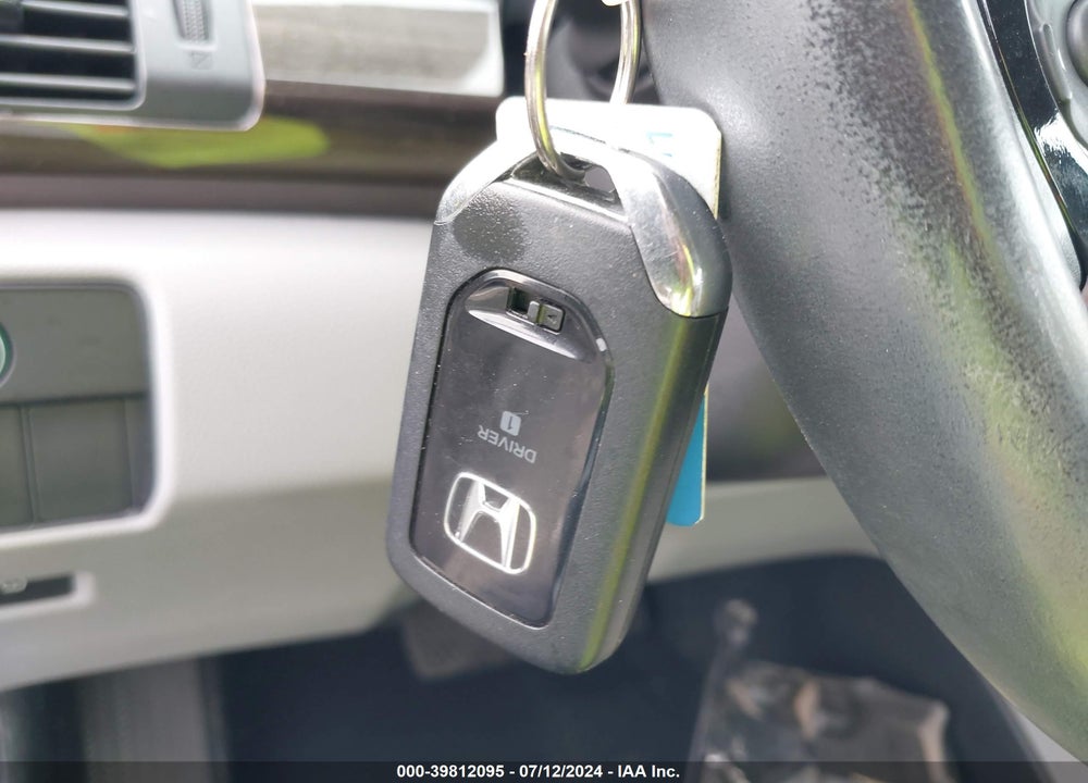 2017 HONDA ACCORD EX-L V6 VIN: 1HGCR3F89HA025472