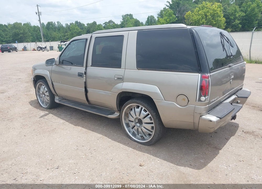 1999 CADILLAC ESCALADE VIN: 1GYEK13R8XR409556