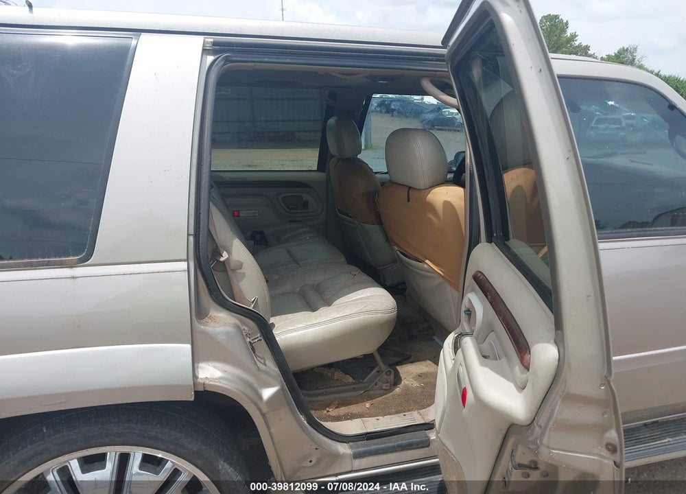1999 CADILLAC ESCALADE VIN: 1GYEK13R8XR409556