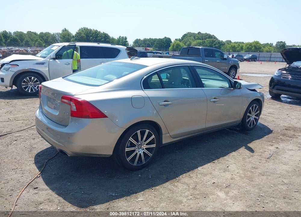 2016 VOLVO S60 INSCRIPTION T5 DRIVE-E PREMIER VIN: LYV402FK6GB096638