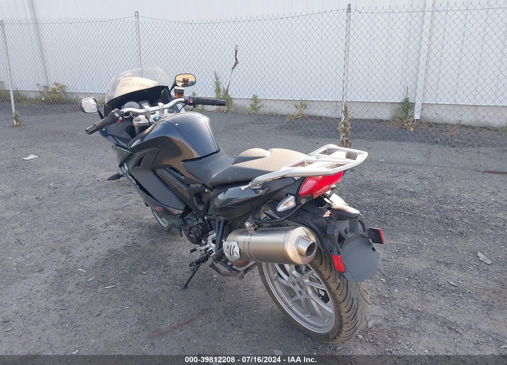 2014 BMW F800 GT VIN: WB10B1308EZF87725