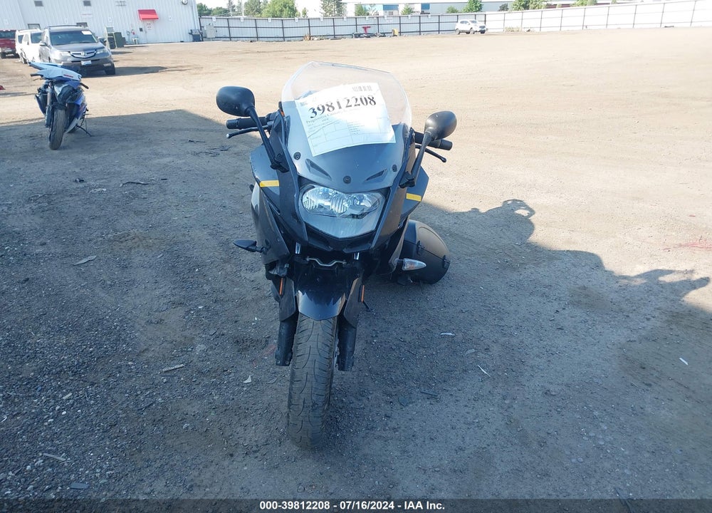 2014 BMW F800 GT VIN: WB10B1308EZF87725