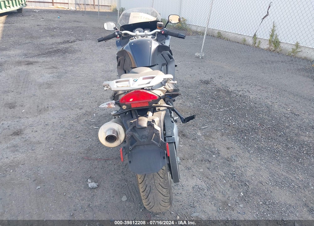 2014 BMW F800 GT VIN: WB10B1308EZF87725
