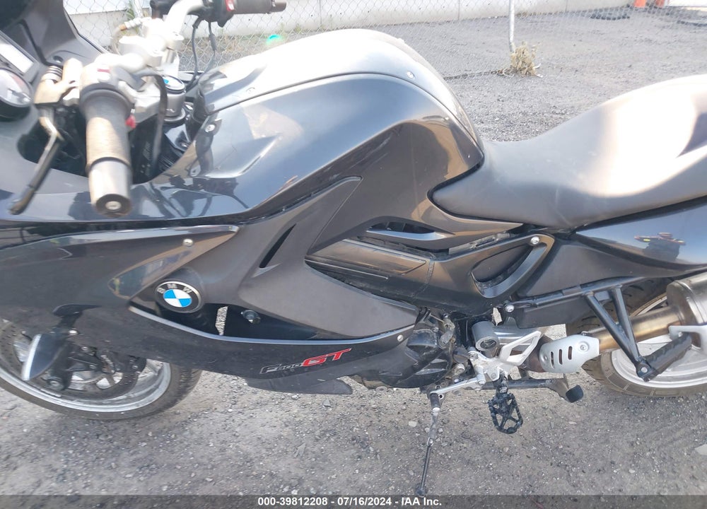 2014 BMW F800 GT VIN: WB10B1308EZF87725