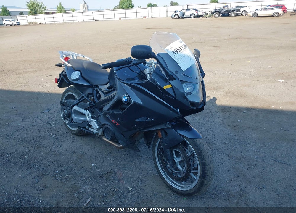 2014 BMW F800 GT VIN: WB10B1308EZF87725