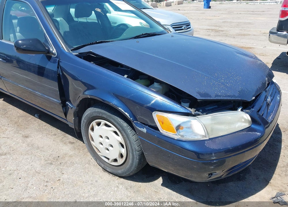 1998 TOYOTA CAMRY LE VIN: JT2BG22KXW0109727