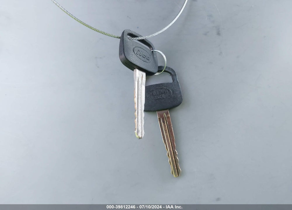 1998 TOYOTA CAMRY LE VIN: JT2BG22KXW0109727