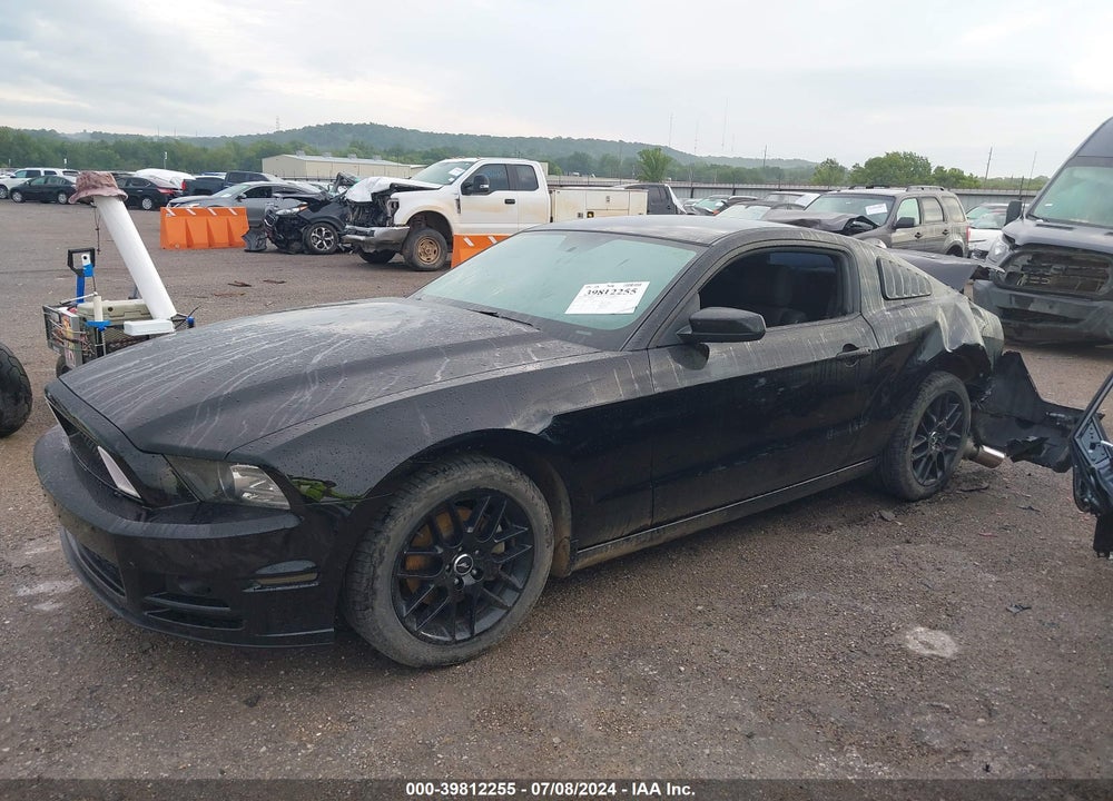 2014 FORD MUSTANG V6 VIN: 1ZVBP8AM5E5321172