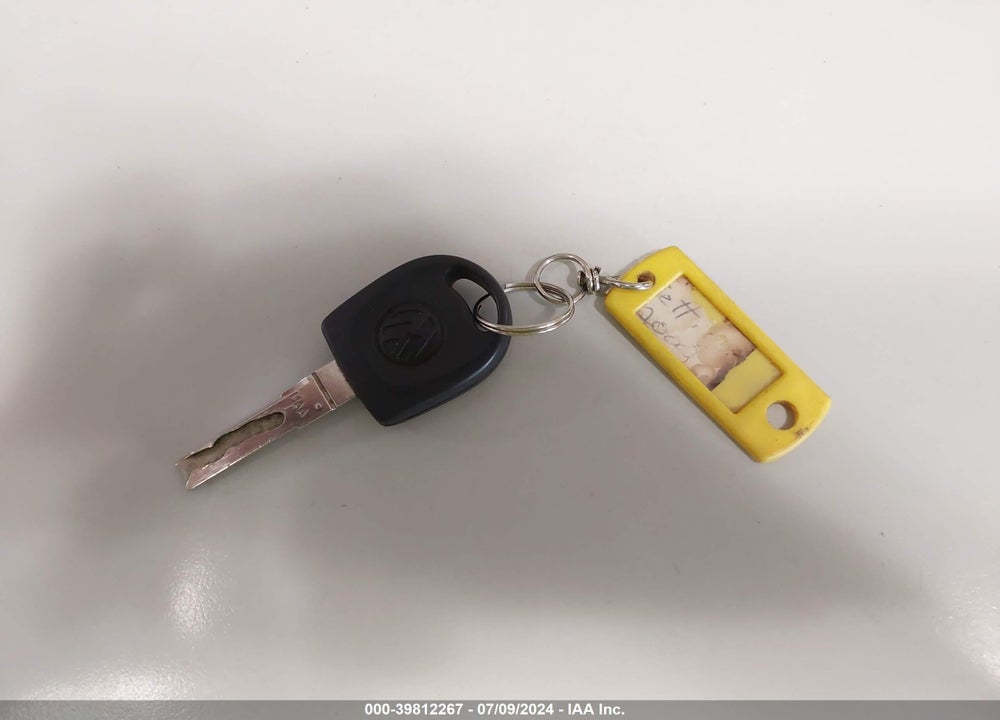 2000 VOLKSWAGEN JETTA GL VIN: 3VWRA29M3YM130494