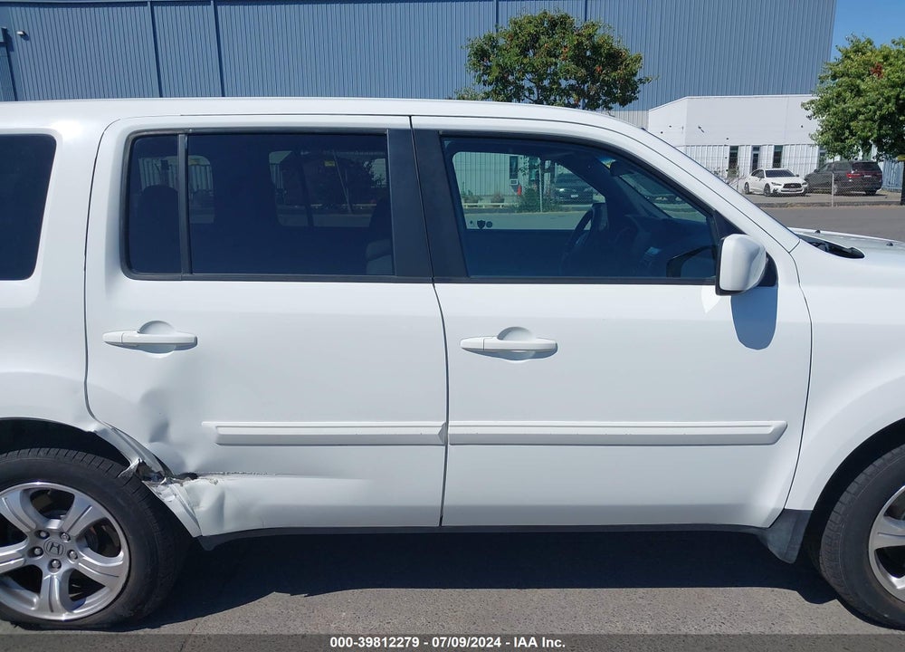 2013 HONDA PILOT EX VIN: 5FNYF4H4XDB005536
