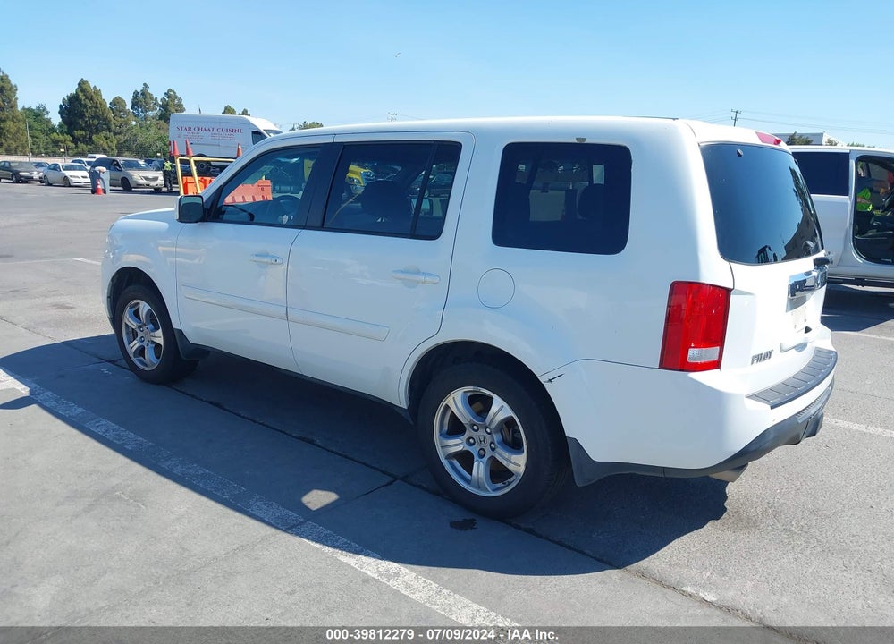 2013 HONDA PILOT EX VIN: 5FNYF4H4XDB005536