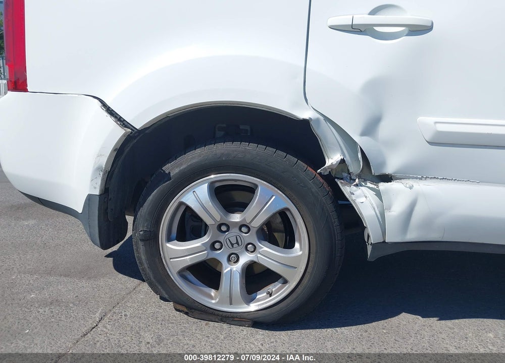 2013 HONDA PILOT EX VIN: 5FNYF4H4XDB005536