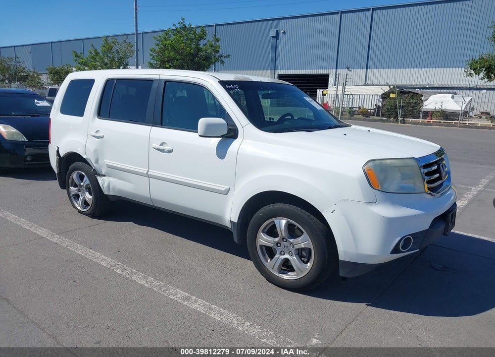 2013 HONDA PILOT EX VIN: 5FNYF4H4XDB005536