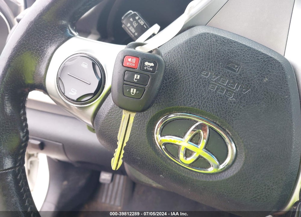 2013 TOYOTA CAMRY SE VIN: 4T1BF1FK5DU704632