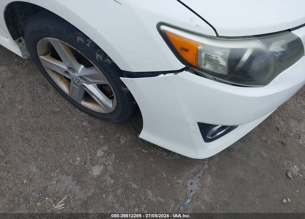 2013 TOYOTA CAMRY SE VIN: 4T1BF1FK5DU704632