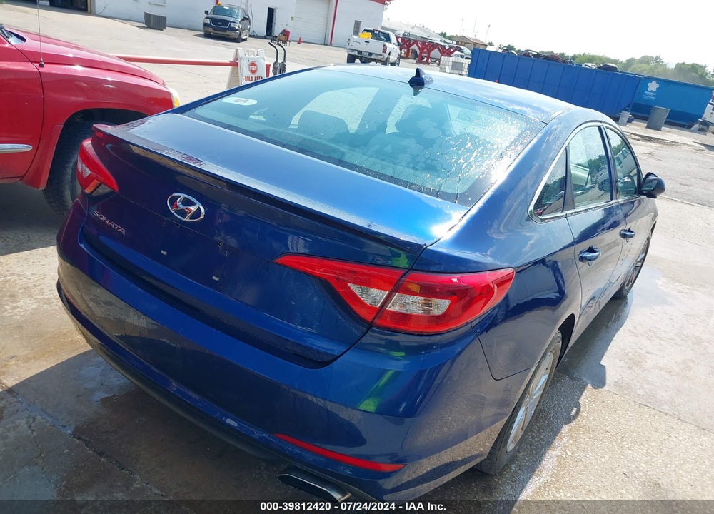 2016 HYUNDAI SONATA VIN: 5NPE24AF0GH364281