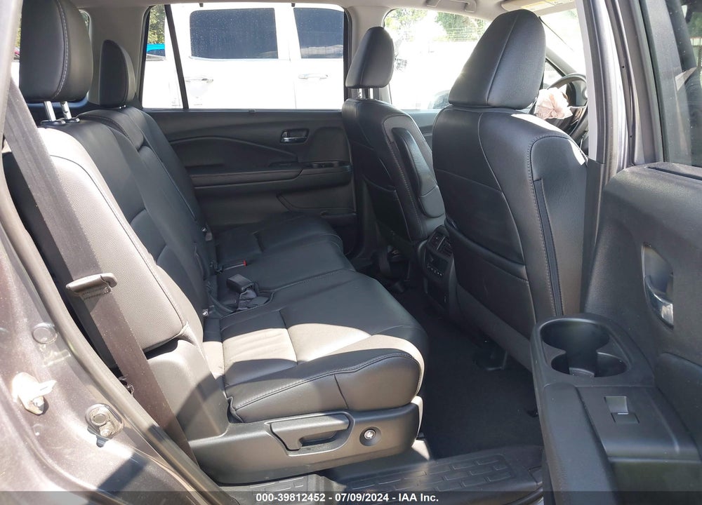 2019 HONDA PILOT EX-L VIN: 5FNYF5H5XKB028357