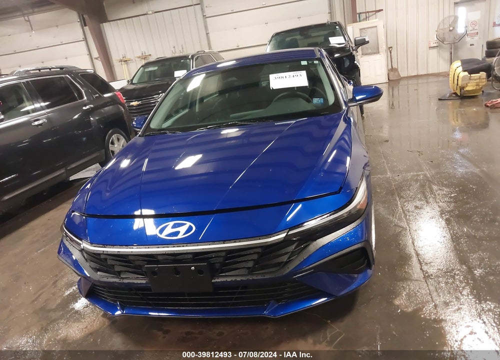 2024 HYUNDAI ELANTRA VIN: KMHLL4DG2RU685445
