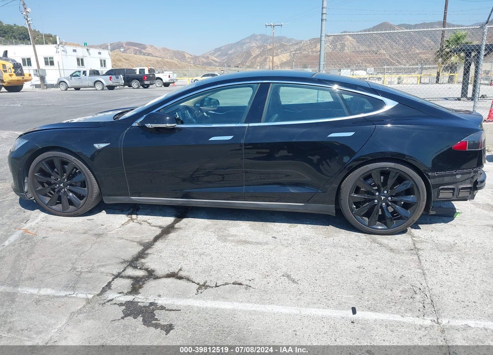 2014 TESLA MODEL S P85 VIN: 5YJSA1H16EFP43103