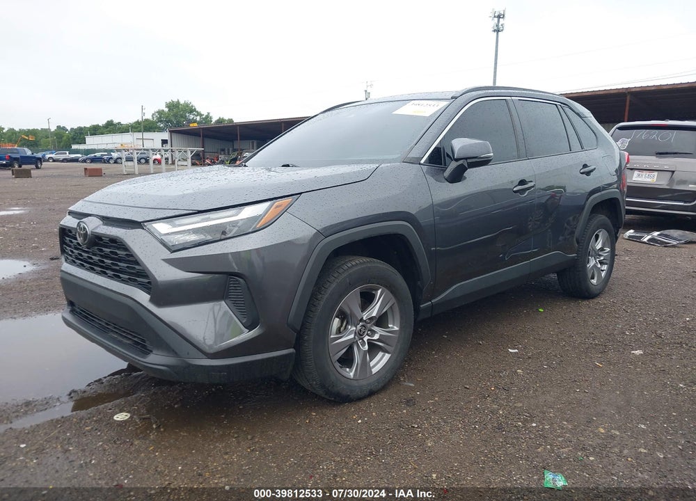 2022 TOYOTA RAV4 XLE VIN: 2T3P1RFV5NC271627