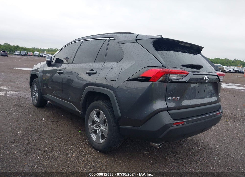 2022 TOYOTA RAV4 XLE VIN: 2T3P1RFV5NC271627