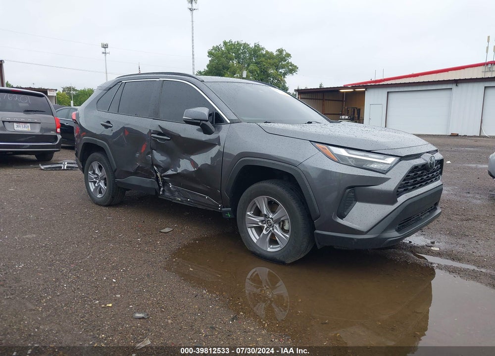 2022 TOYOTA RAV4 XLE VIN: 2T3P1RFV5NC271627