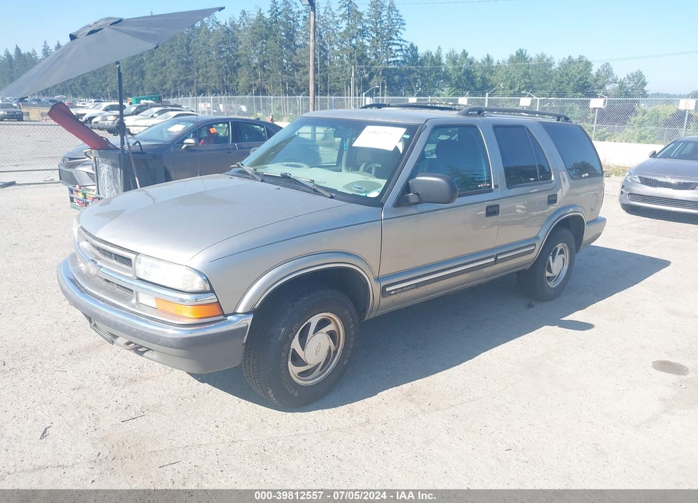 2000 CHEVROLET BLAZER LT VIN: 1GNDT13W2Y2335962