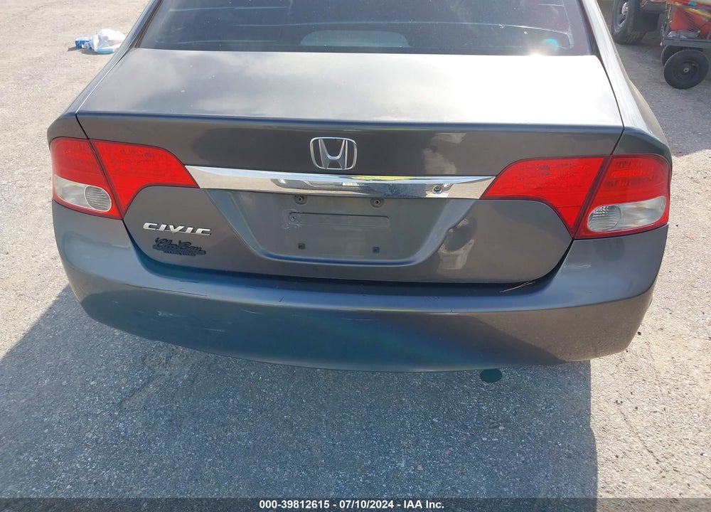 2010 HONDA CIVIC LX VIN: 2HGFA1F50AH570482