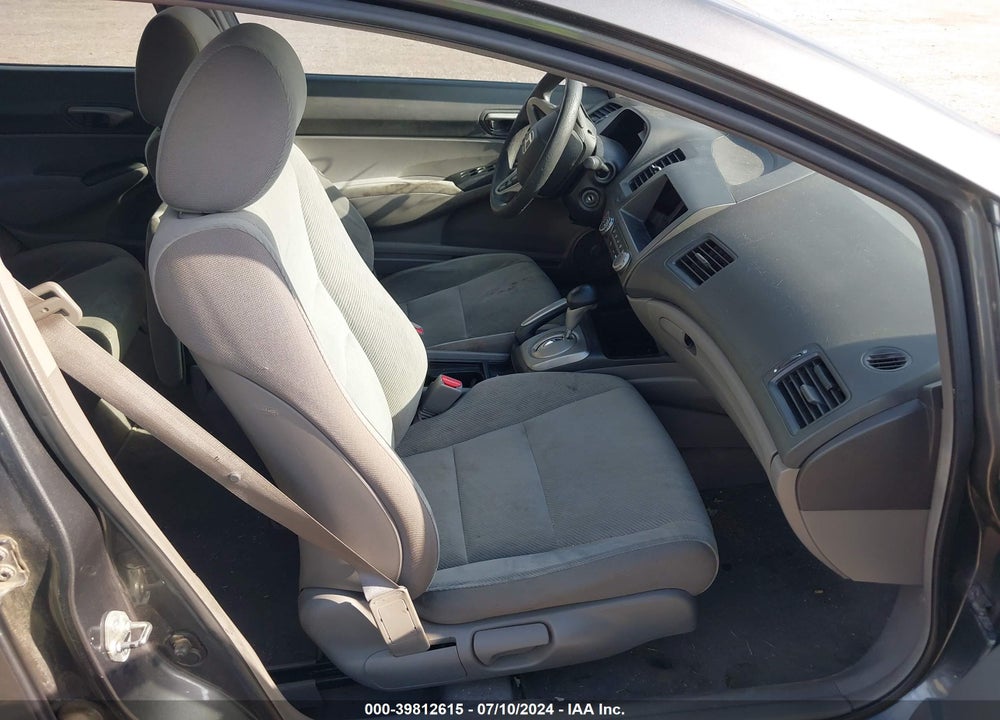 2010 HONDA CIVIC LX VIN: 2HGFA1F50AH570482