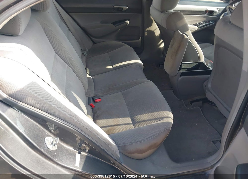 2010 HONDA CIVIC LX VIN: 2HGFA1F50AH570482