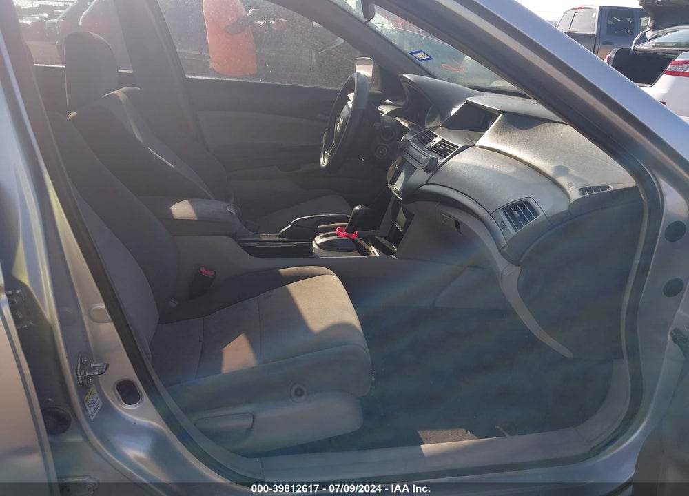 2009 HONDA ACCORD 2.4 LX VIN: 1HGCP26329A029532