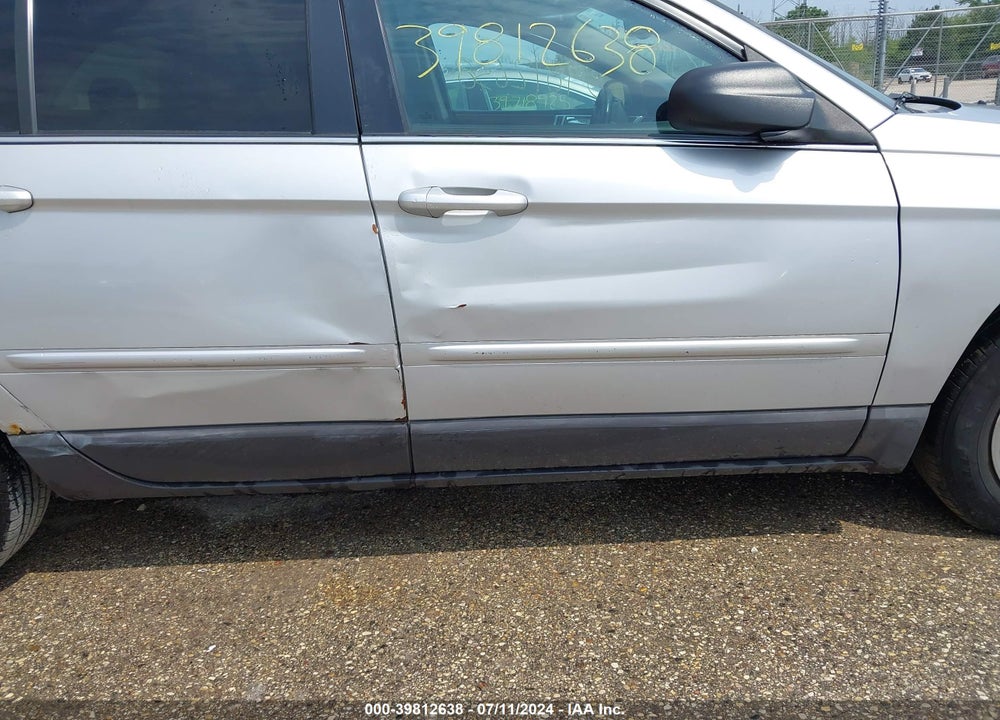 2004 CHRYSLER PACIFICA VIN: 2C8GM68444R551636