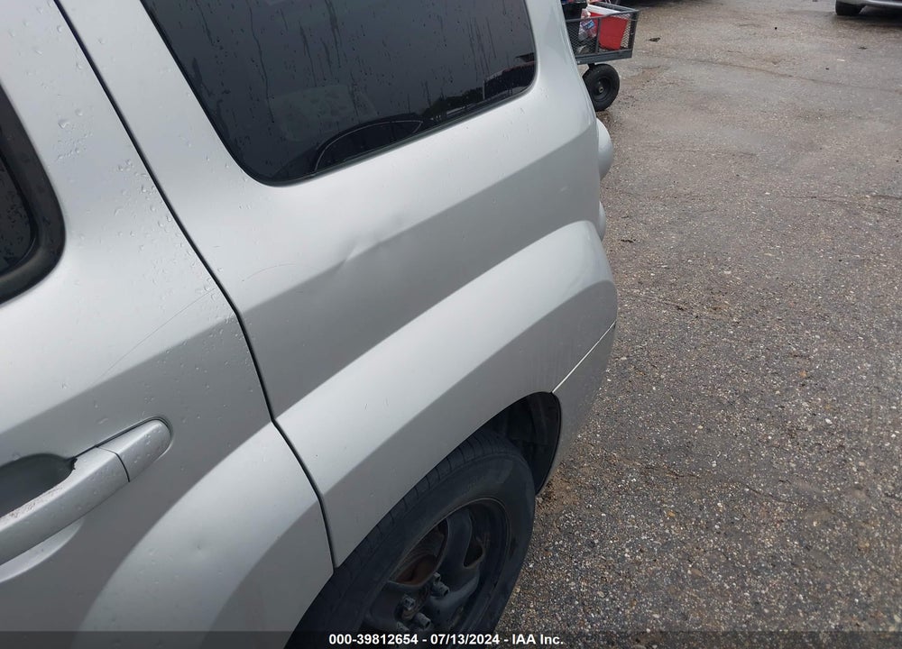 2009 CHEVROLET HHR LS VIN: 3GNCA13B29S586761